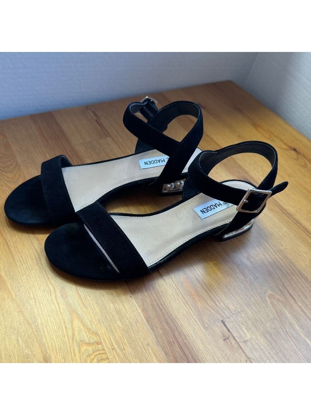 Steve Madden black cashmere sandals size 6 with pearl accented heels